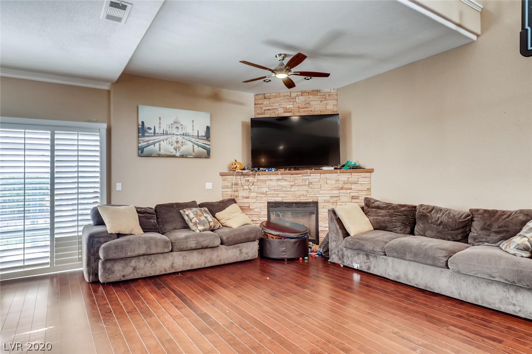 5235 Island Chain Road Las Vegas, NV 89118 - Photo 4 of 25 Gallery Image 4