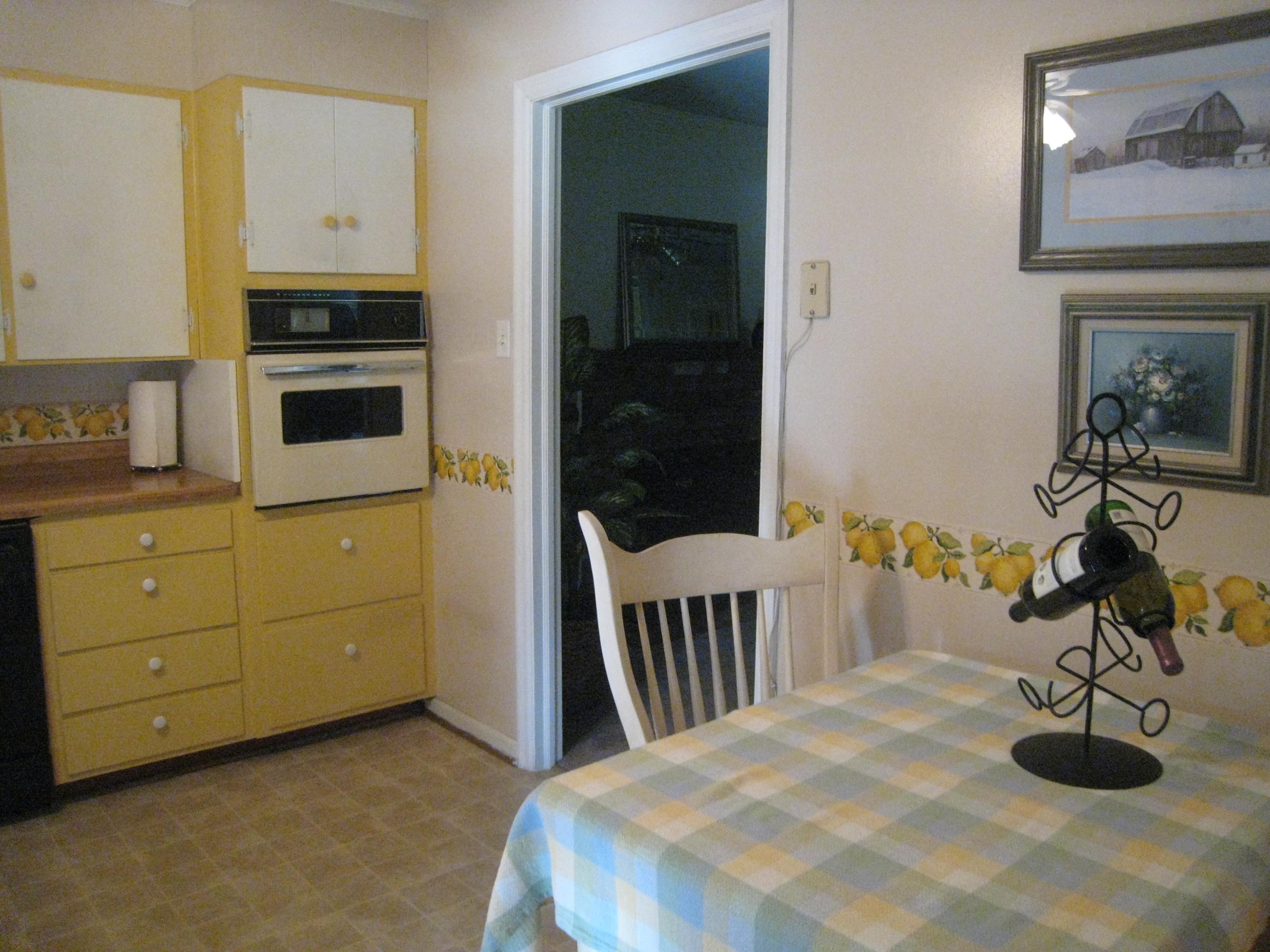 3429 Halevan Road Roanoke, VA 24018 - Photo 11 of 38 Kitchen 3