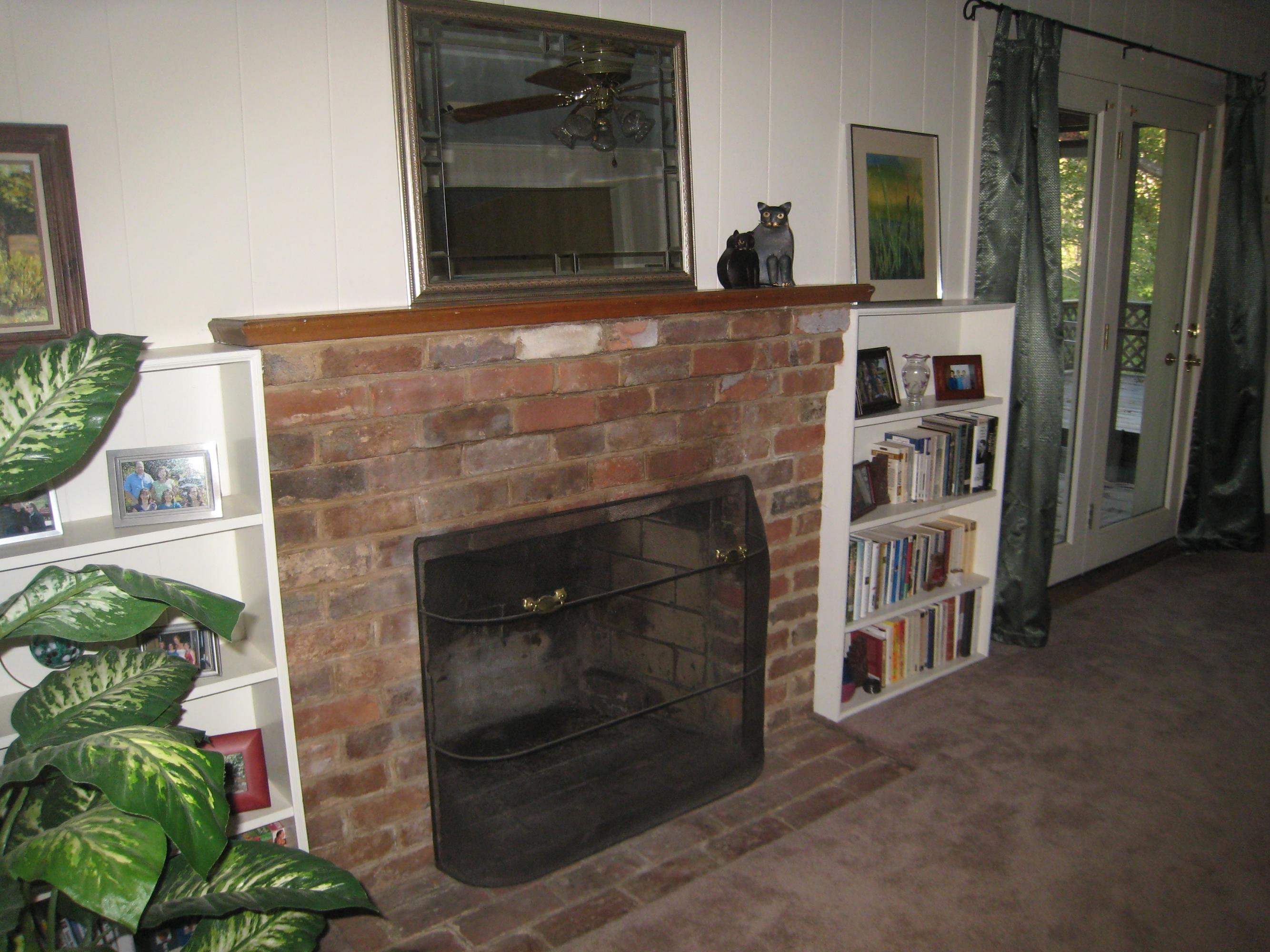 3429 Halevan Road Roanoke, VA 24018 - Photo 18 of 38 Great Room 2 Fireplace