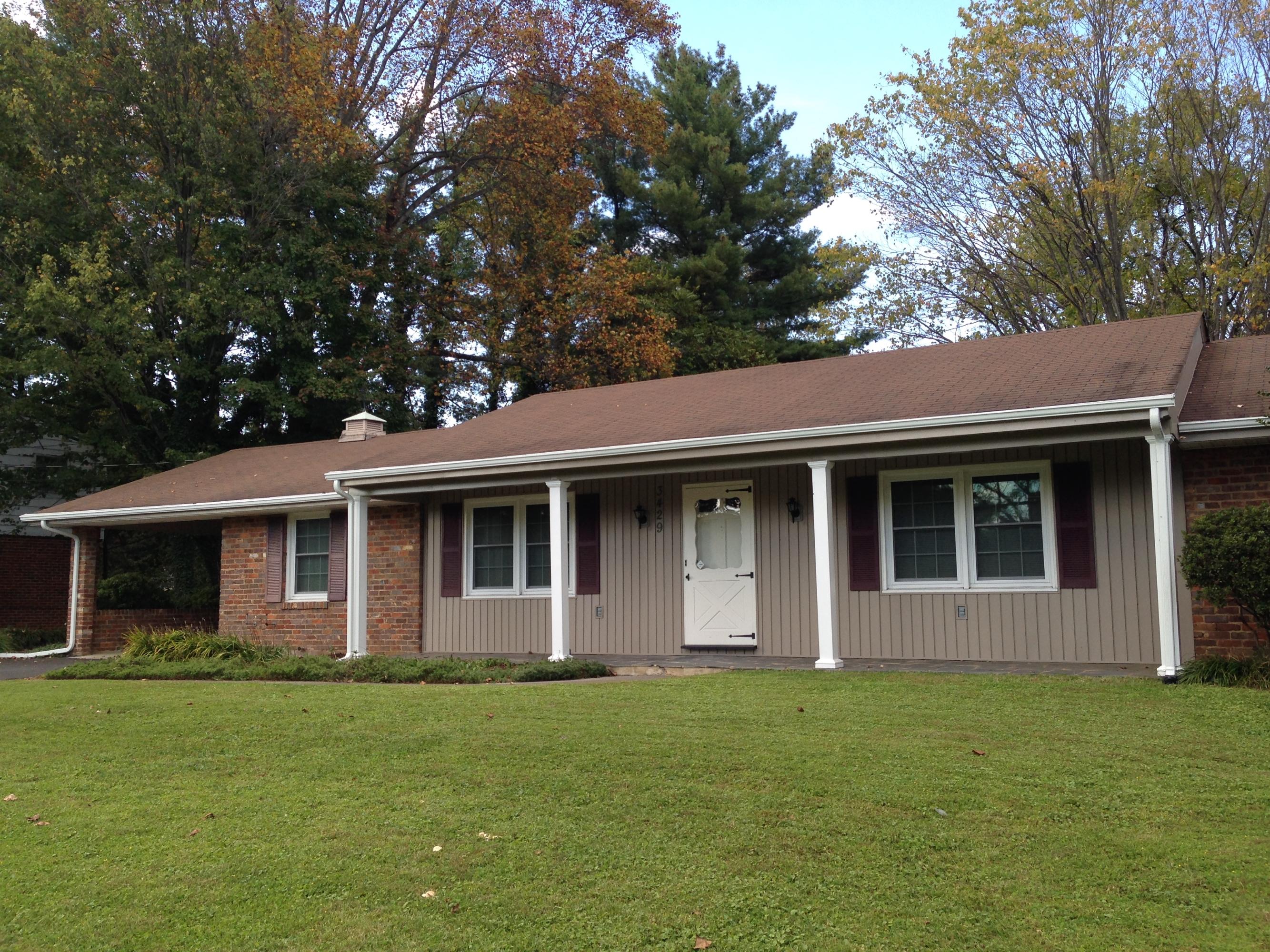 3429 Halevan Road Roanoke, VA 24018 - Photo 4 of 38 Halevan Front 2n