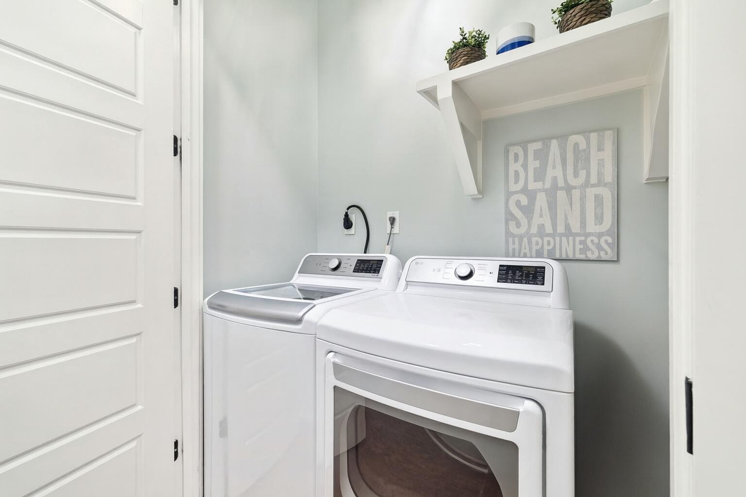 83 Eastern Lake Court Santa Rosa Beach, FL 32459 - Photo 39 of 40 a utility room with dryer and washer