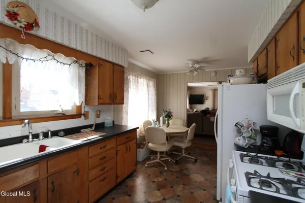 $199,000 | 16 Burgoyne Street, Schuylerville, NY 12871