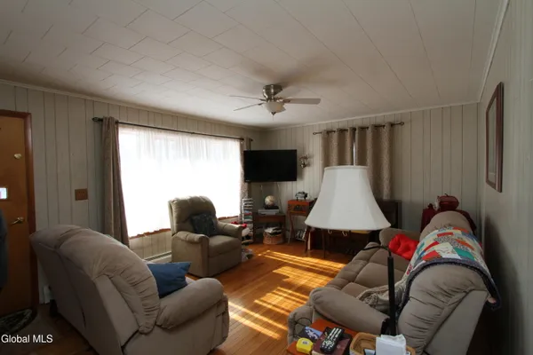 $199,000 | 16 Burgoyne Street, Schuylerville, NY 12871