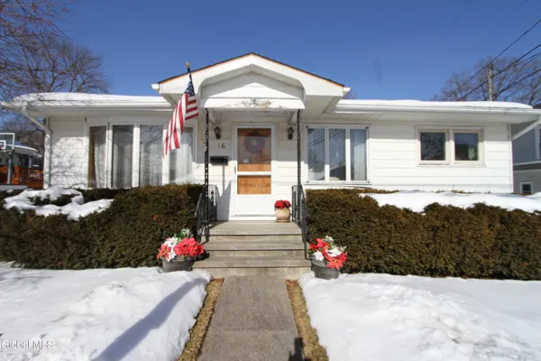 $199,000 | 16 Burgoyne Street, Schuylerville, NY 12871
