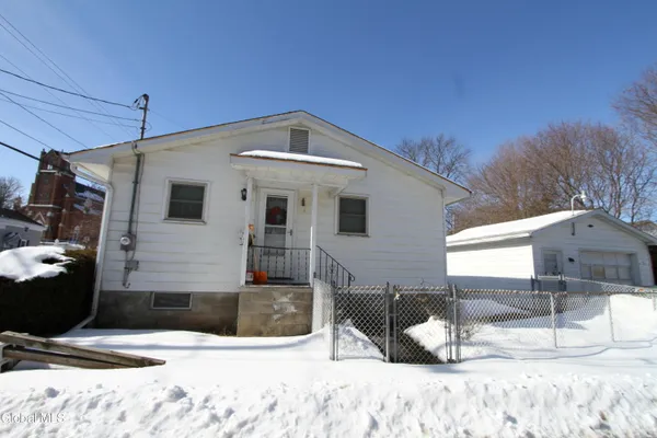 $199,000 | 16 Burgoyne Street, Schuylerville, NY 12871
