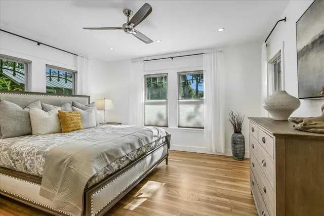 $975,000 | 106 East 35th Street, Austin, TX 78705