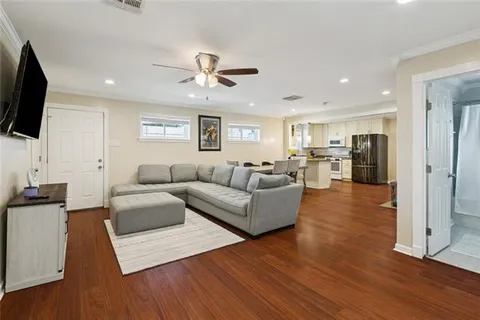 $299,900 | 2408 Massachusetts Avenue, Metairie, LA 70003