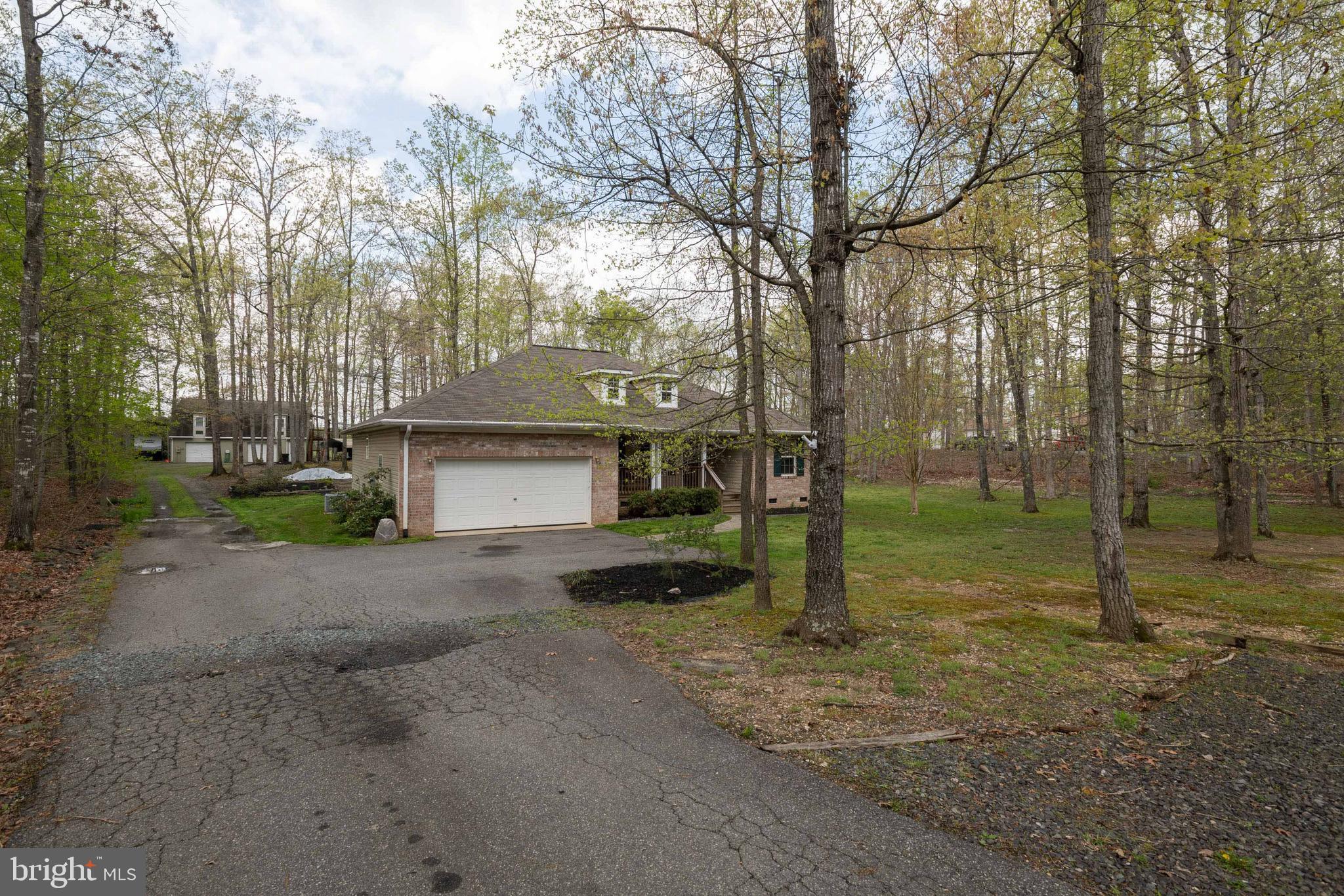 12540 Tower Hill Road Midland, VA 22728 - Photo 6 of 63 Gallery Image 6