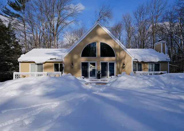 $825,000 | 113 Ellison Loop, Ludlow, VT 05149