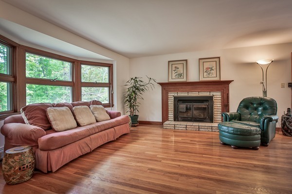 248 Davis Road Bedford, MA 01730 - Photo 5 of 22 Gallery Image 5