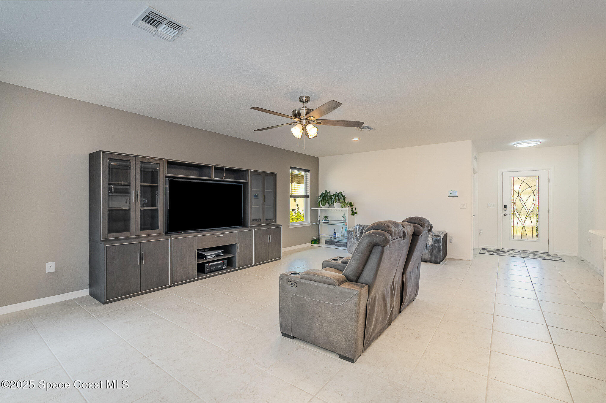 965 Edensor Lane Rockledge, FL 32955 - Photo 8 of 42 Living room