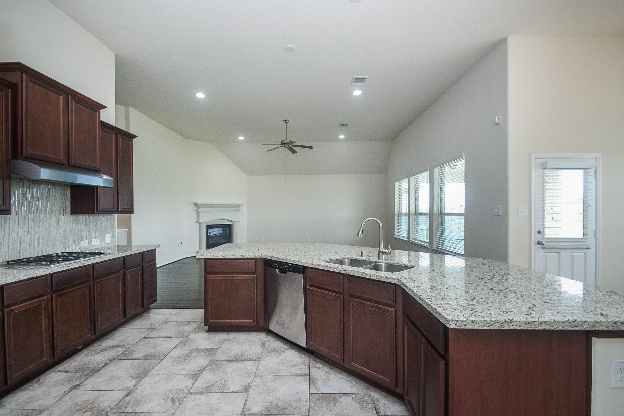 9503 Wheatfield Lane Rosenberg, TX 77469 - Photo 14 of 32