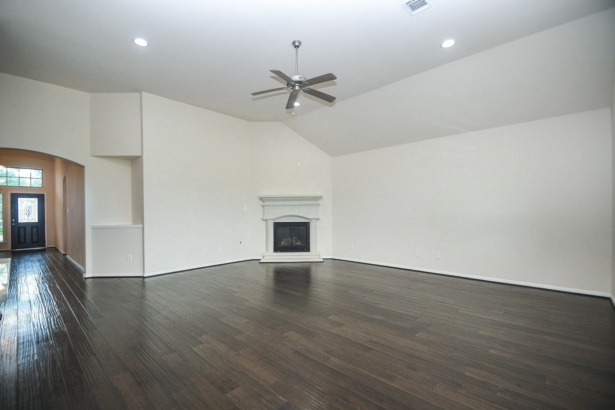 9503 Wheatfield Lane Rosenberg, TX 77469 - Photo 9 of 32