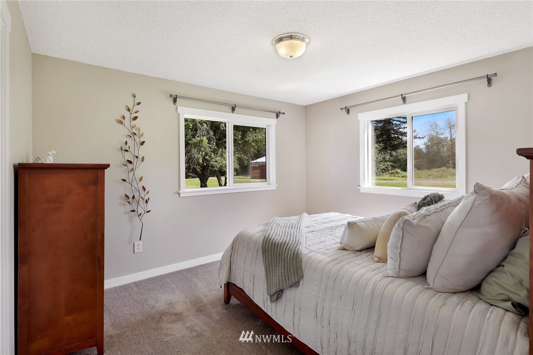 1110 East Axton Road Bellingham, WA 98226 - Photo 17 of 40