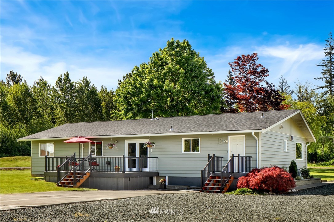 1110 East Axton Road Bellingham, WA 98226 - Photo 4 of 40