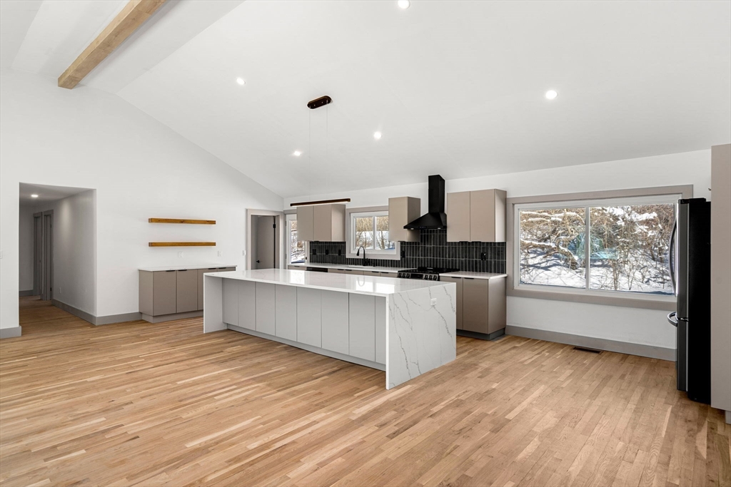 44 Foster Street Danvers, MA 01923 - Photo 7 of 42