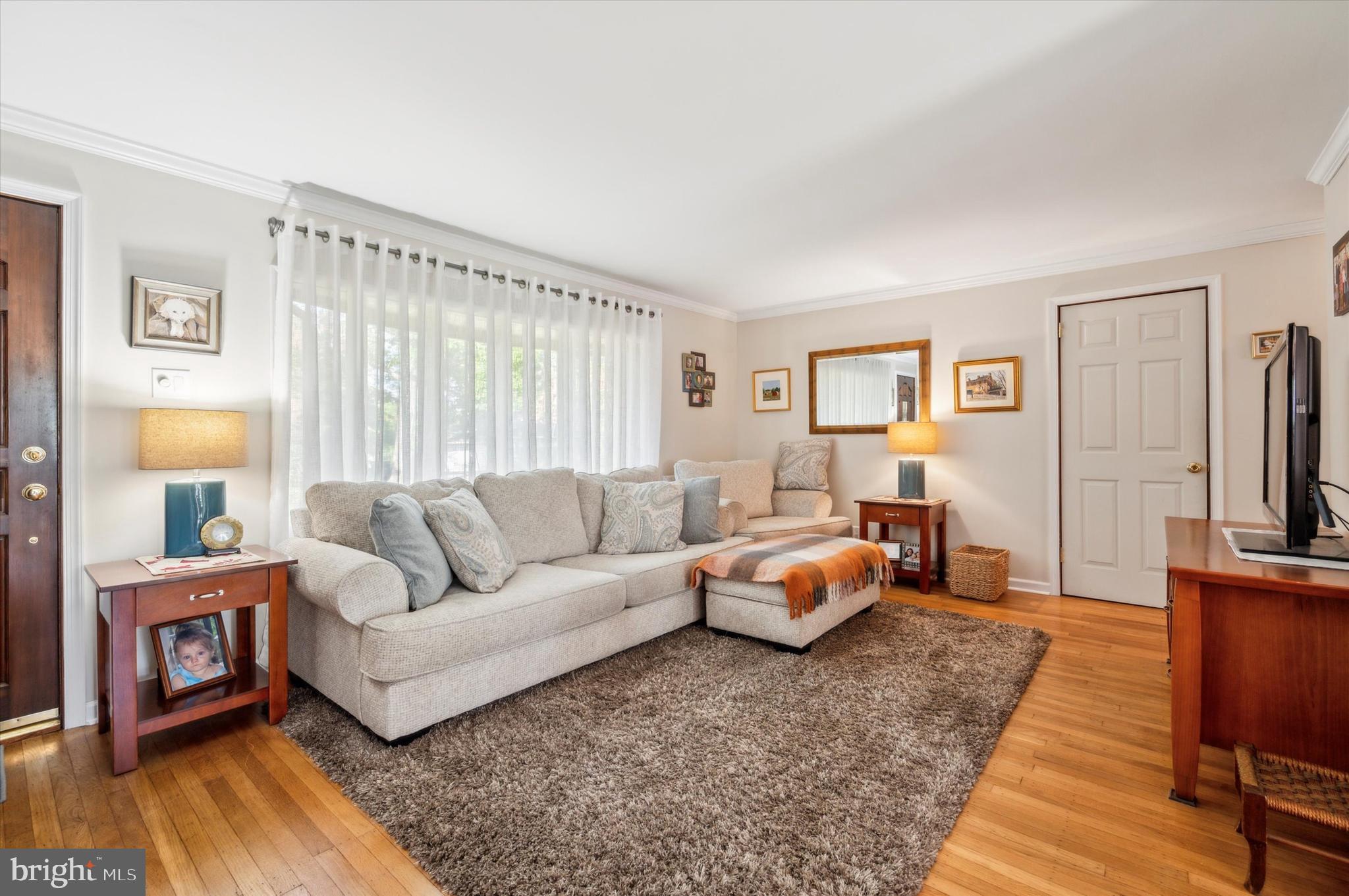 603 Winding Road Hatboro, PA 19040 - Photo 4 of 25