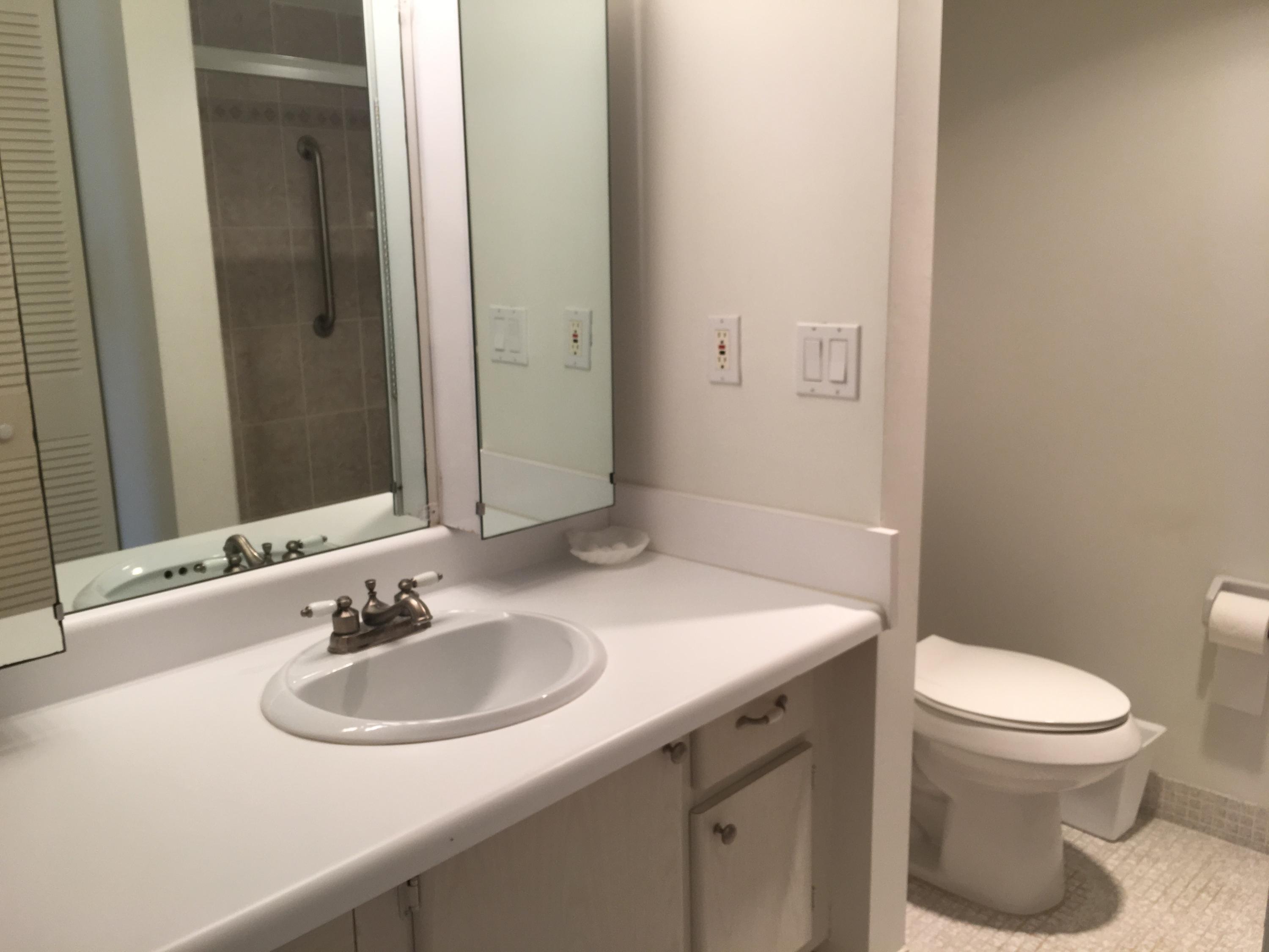 951 De Soto Road, Unit 334 Boca Raton, FL 33432 - Photo 8 of 19 Master Bath