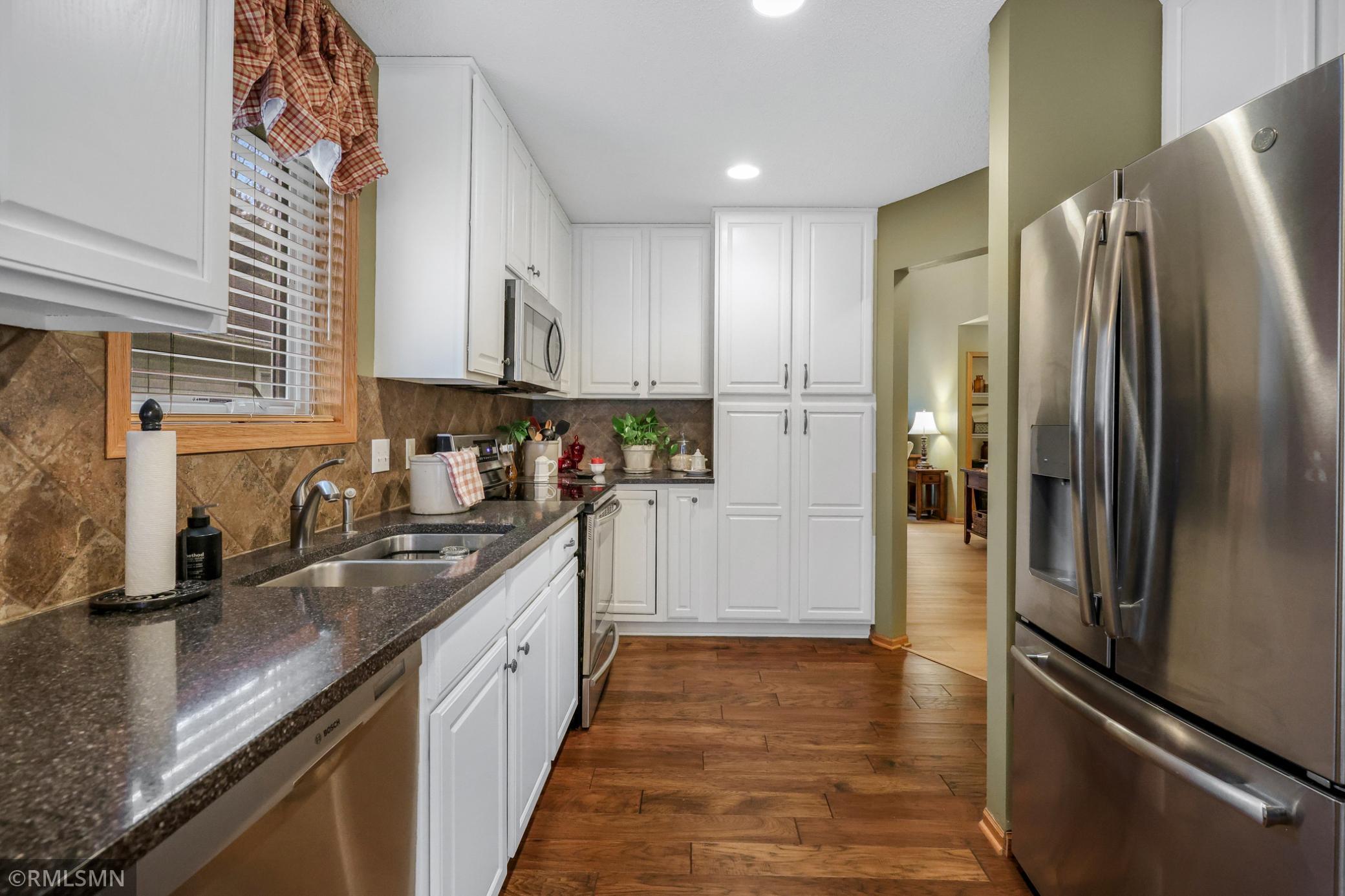 14547 Bloomfield Path Rosemount, MN 55068 - Photo 6 of 27