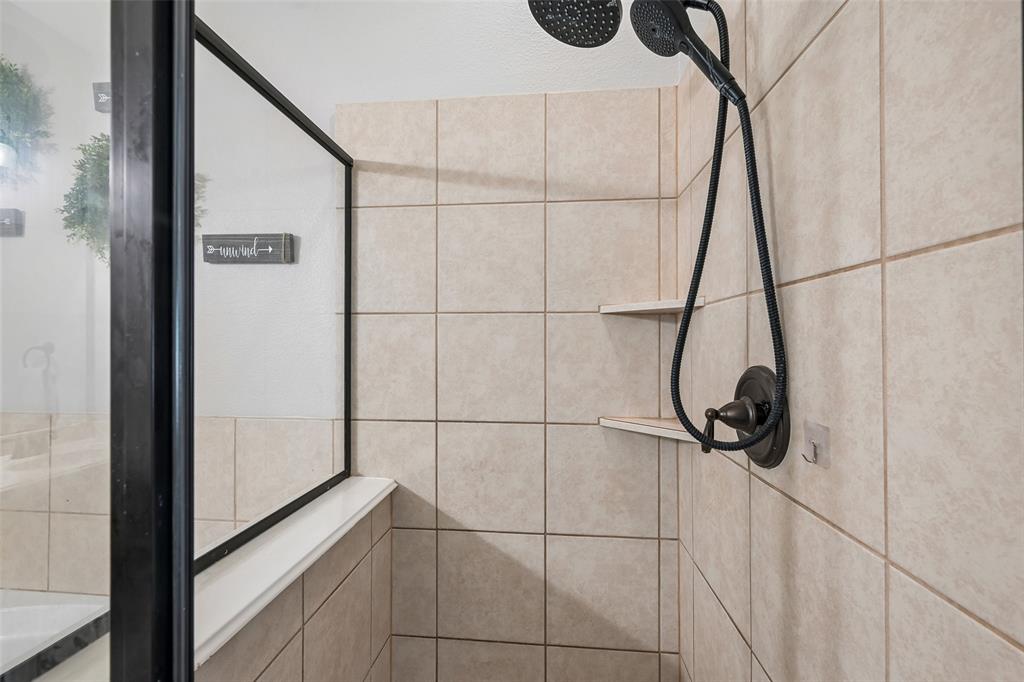 702 Sendero Road Arlington, TX 76002 - Photo 37 of 40 Gallery Image 37