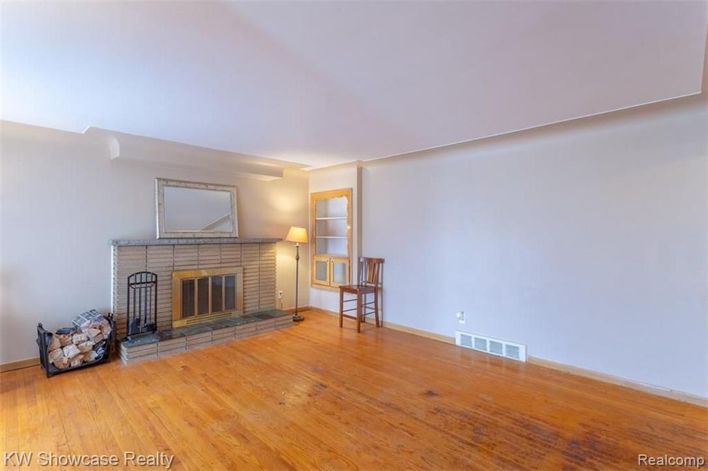 26632 Potomac Court Center Line, MI 48015 - Photo 30 of 45