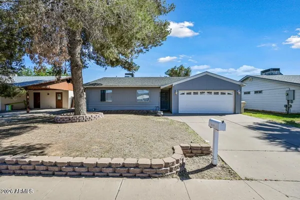 $1,995 | 6133 West Tierra Buena Lane, Glendale, AZ 85306