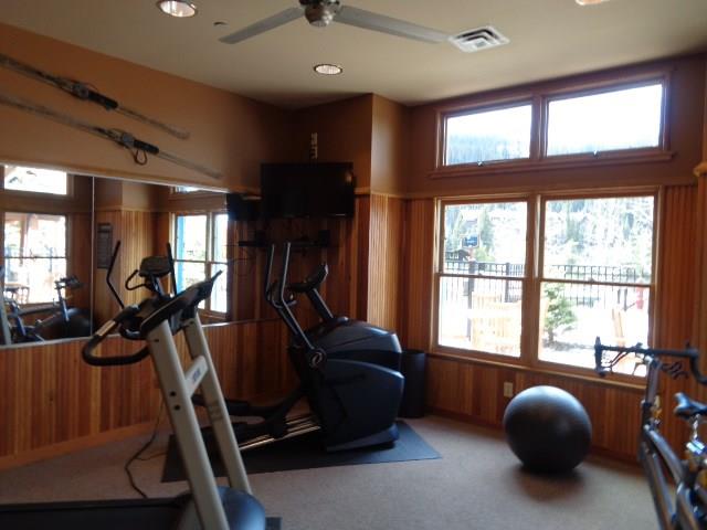 129 River Run Road, Unit 8036 Keystone, CO 80435 - Photo 15 of 20 a room with gym equipment and windows