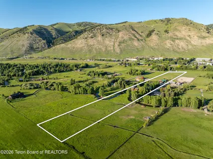 $10,250,000 | 3755 Trail Drive, Jackson, WY 83001