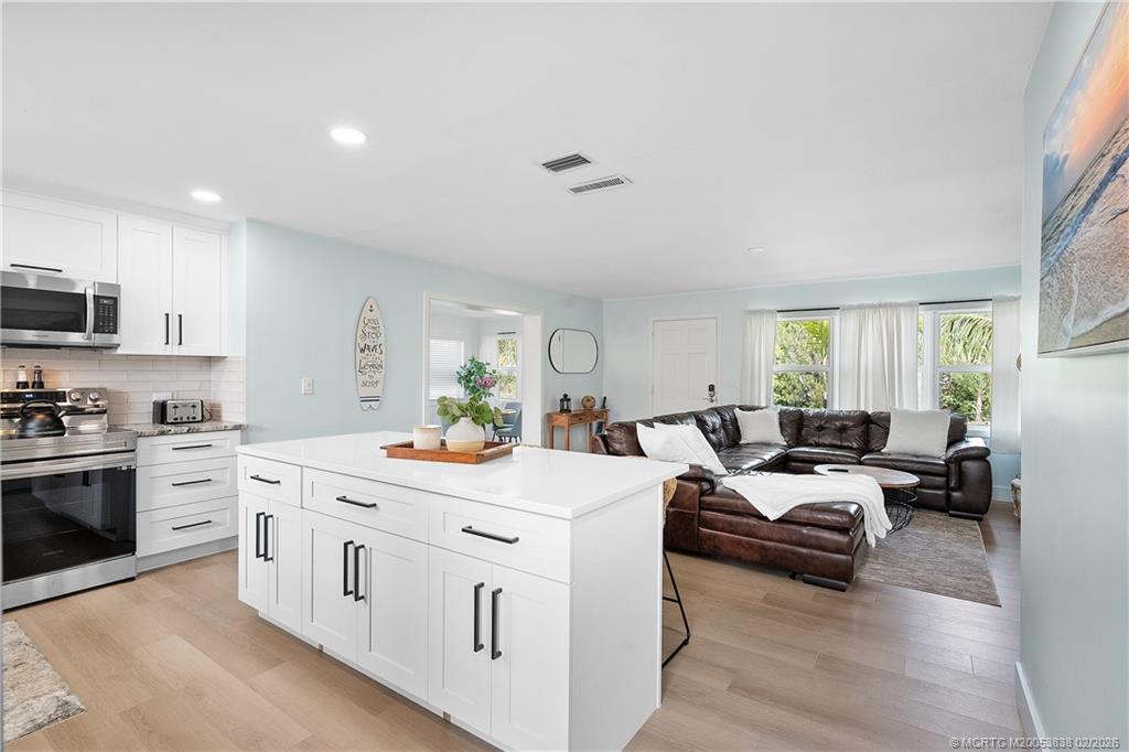 901 East Madison Avenue Stuart, FL 34996 - Photo 13 of 51