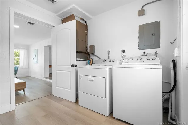 $7,500 | 901 East Madison Avenue, Stuart, FL 34996