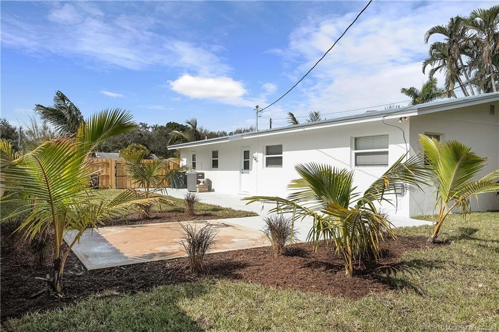 901 East Madison Avenue Stuart, FL 34996 - Photo 37 of 51