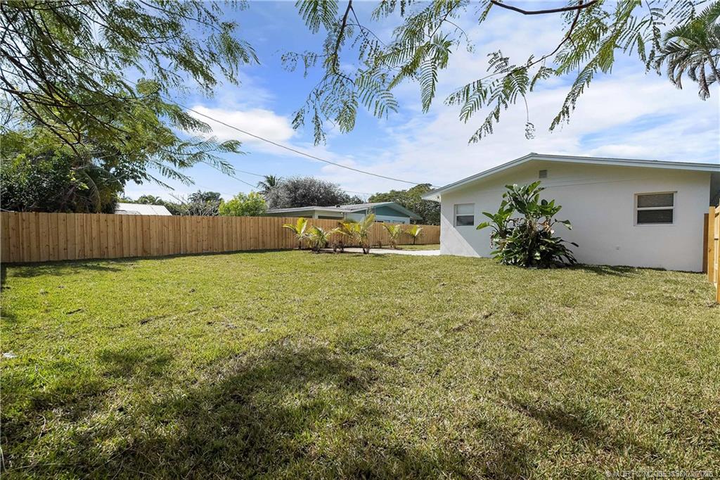 901 East Madison Avenue Stuart, FL 34996 - Photo 39 of 51