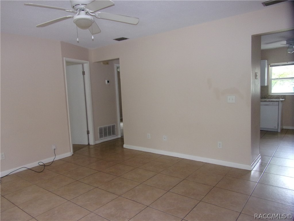 701 Emery Street Inverness, FL 34450 - Photo 3 of 21