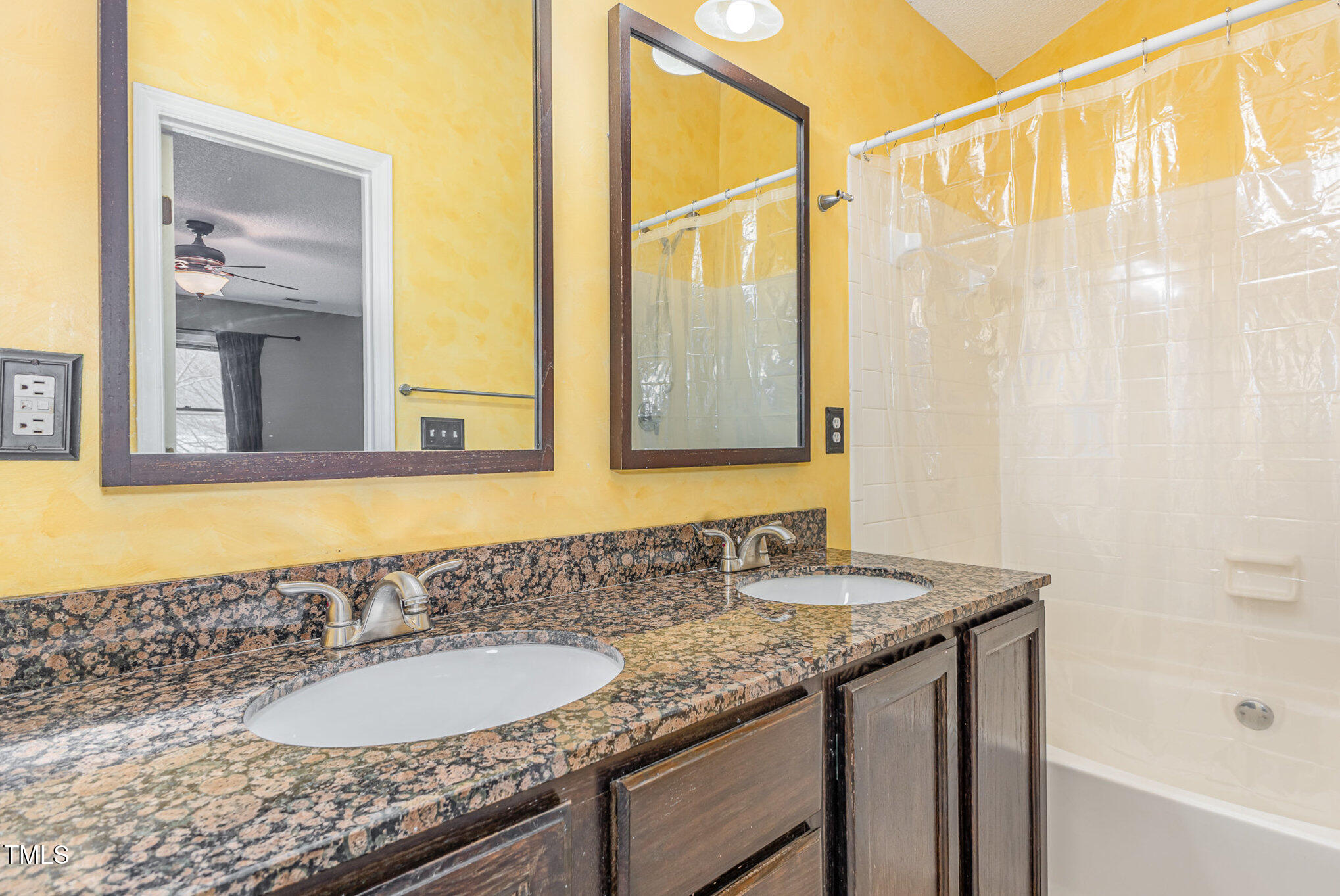 1040 Sheetbend Lane Raleigh, NC 27606 - Photo 14 of 38 016_bc4a2814-edit_759