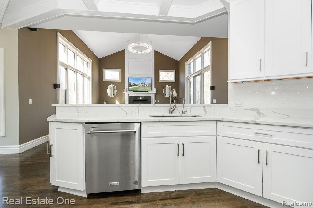 1832 North Rochester Road Oakland, MI 48363 - Photo 20 of 79