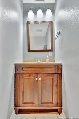 $125,000 | 2929 Southeast Ocean Boulevard, Unit 1076, Stuart, FL 34996