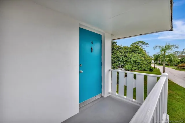 $125,000 | 2929 Southeast Ocean Boulevard, Unit 1076, Stuart, FL 34996