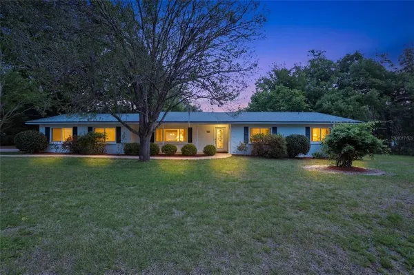 $465,000 | 2921 Northwest 30th Terrace, Gainesville, FL 32605