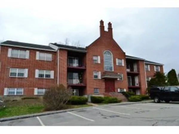 $2,250 | 7 Louisburg Square, Unit 9, Nashua, NH 03060