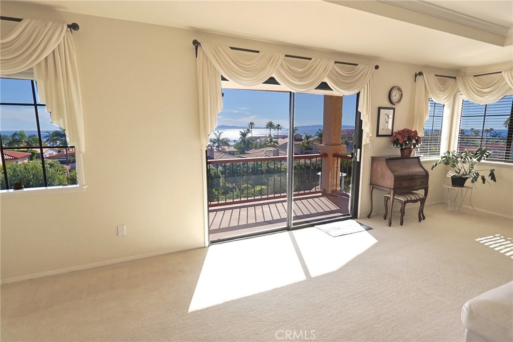 6508 Sandy Point Court Rancho Palos Verdes, CA 90275 - Photo 3 of 66 Living Room View