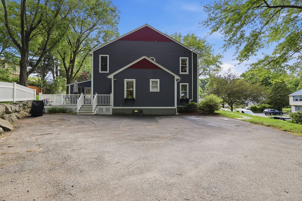28 Modoc Street Worcester, MA 01604 - Photo 40 of 42