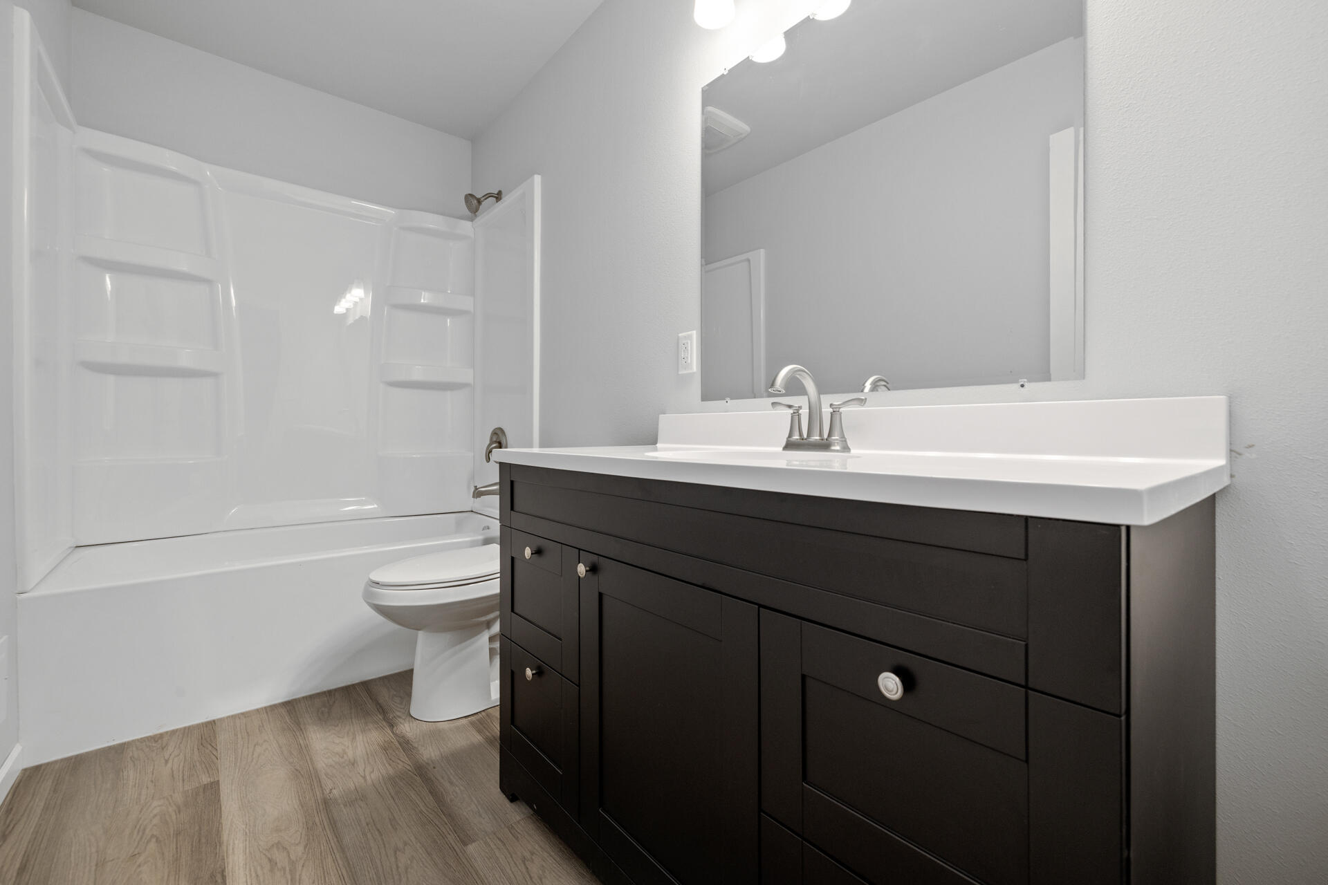 513 Bender Road, Unit 515 West Bend, WI 53090 - Photo 13 of 29 BATHROOM