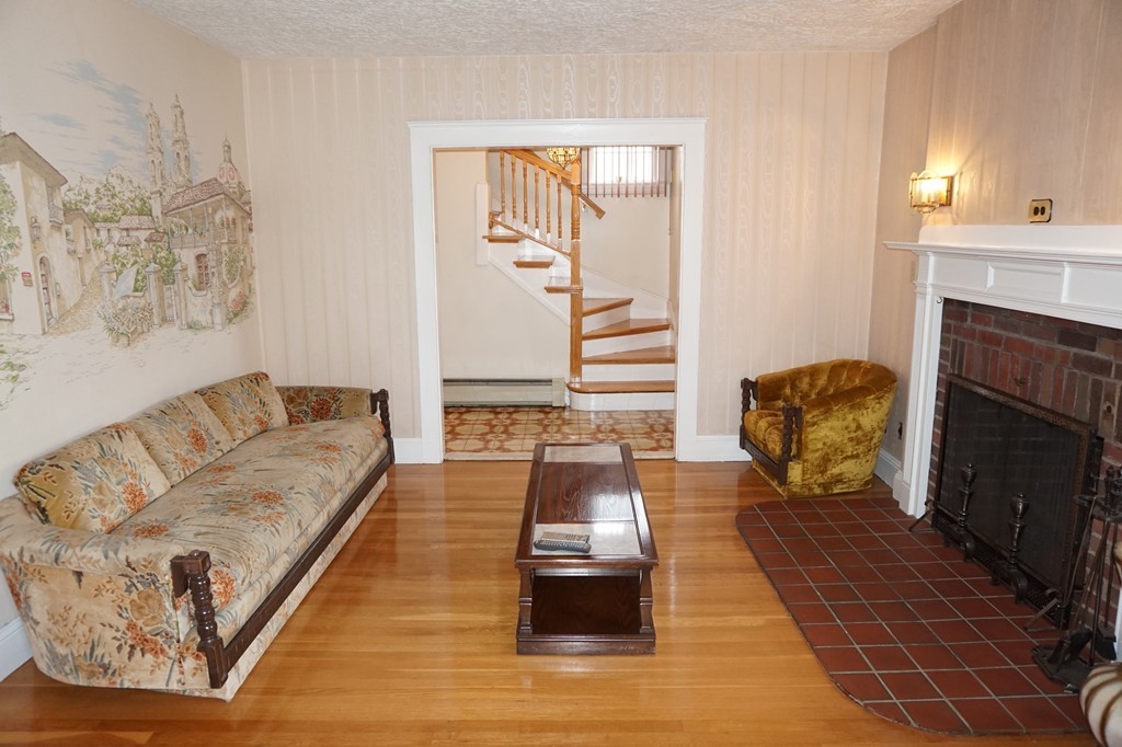 75 Tufts Street Arlington, MA 02474 - Photo 11 of 23