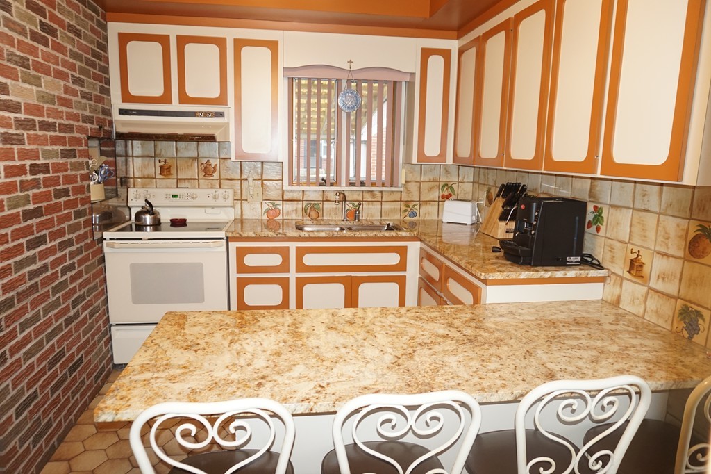 75 Tufts Street Arlington, MA 02474 - Photo 4 of 23