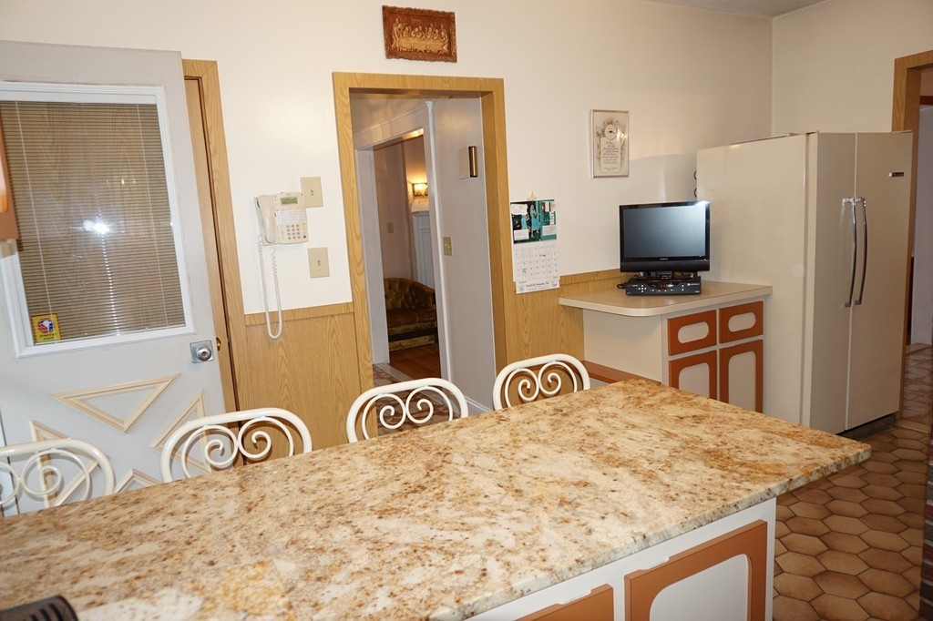 75 Tufts Street Arlington, MA 02474 - Photo 6 of 23