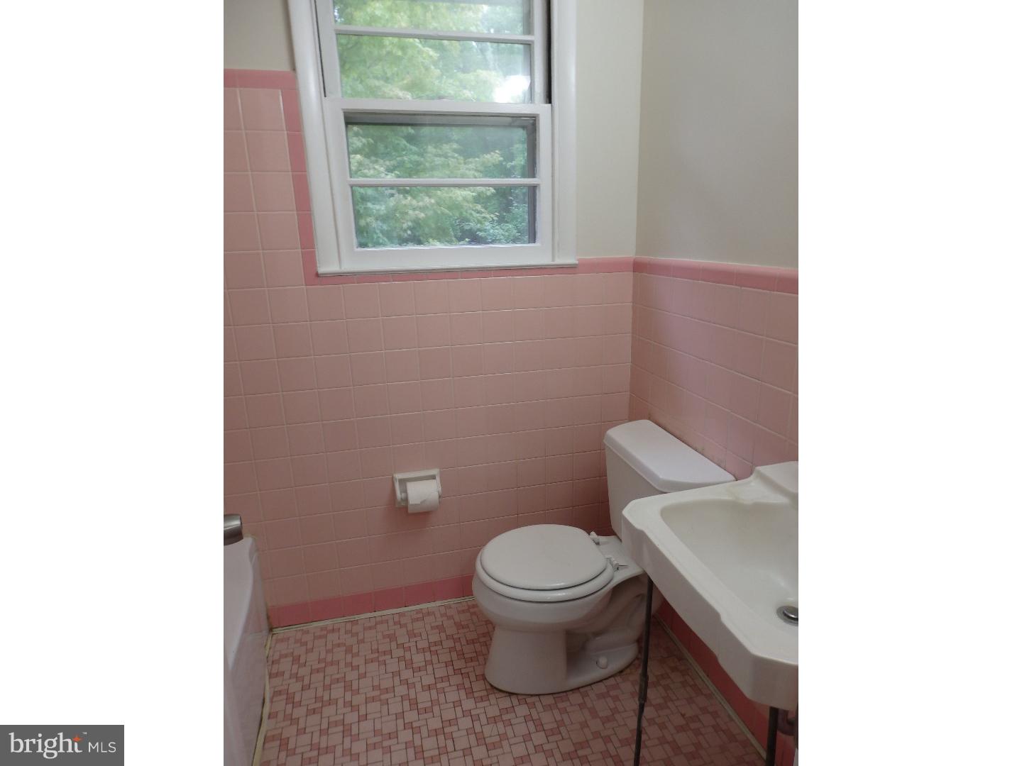 66 Schoolhouse Road Chalfont, PA 18914 - Photo 15 of 19 Bathroom