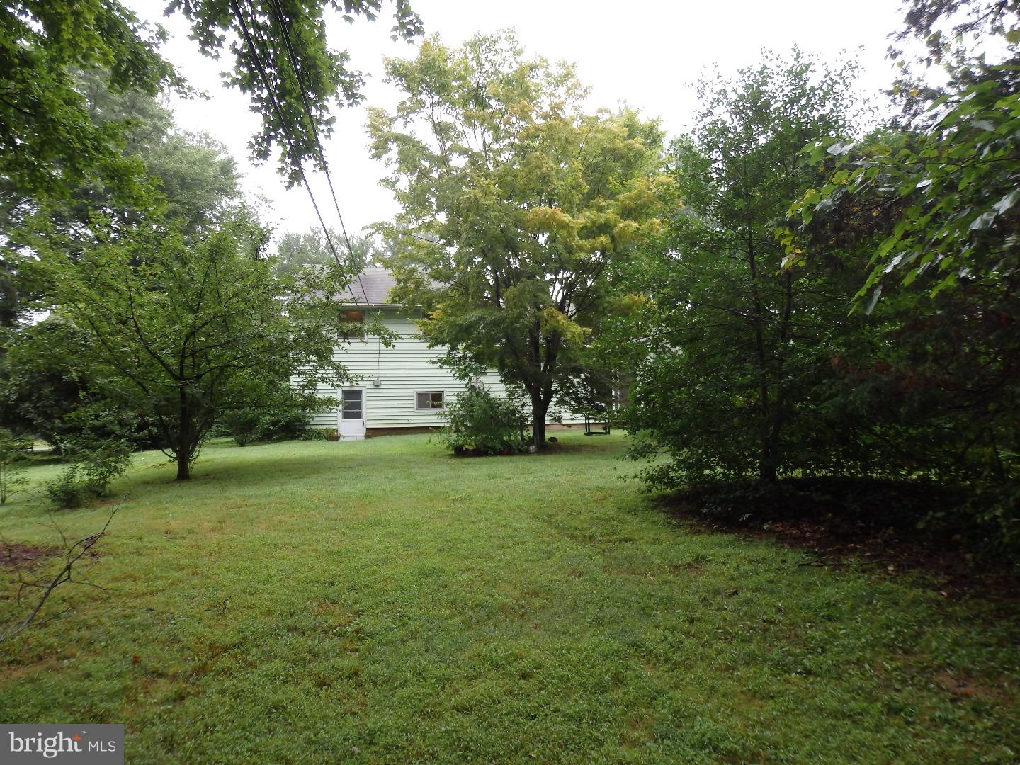 66 Schoolhouse Road Chalfont, PA 18914 - Photo 3 of 19 Back Yard