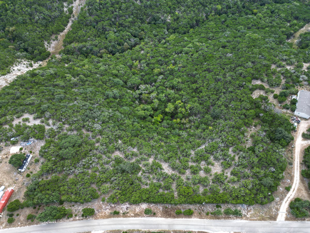 1 Timbercreek Road Pipe Creek, TX 78063 - Photo 14 of 24