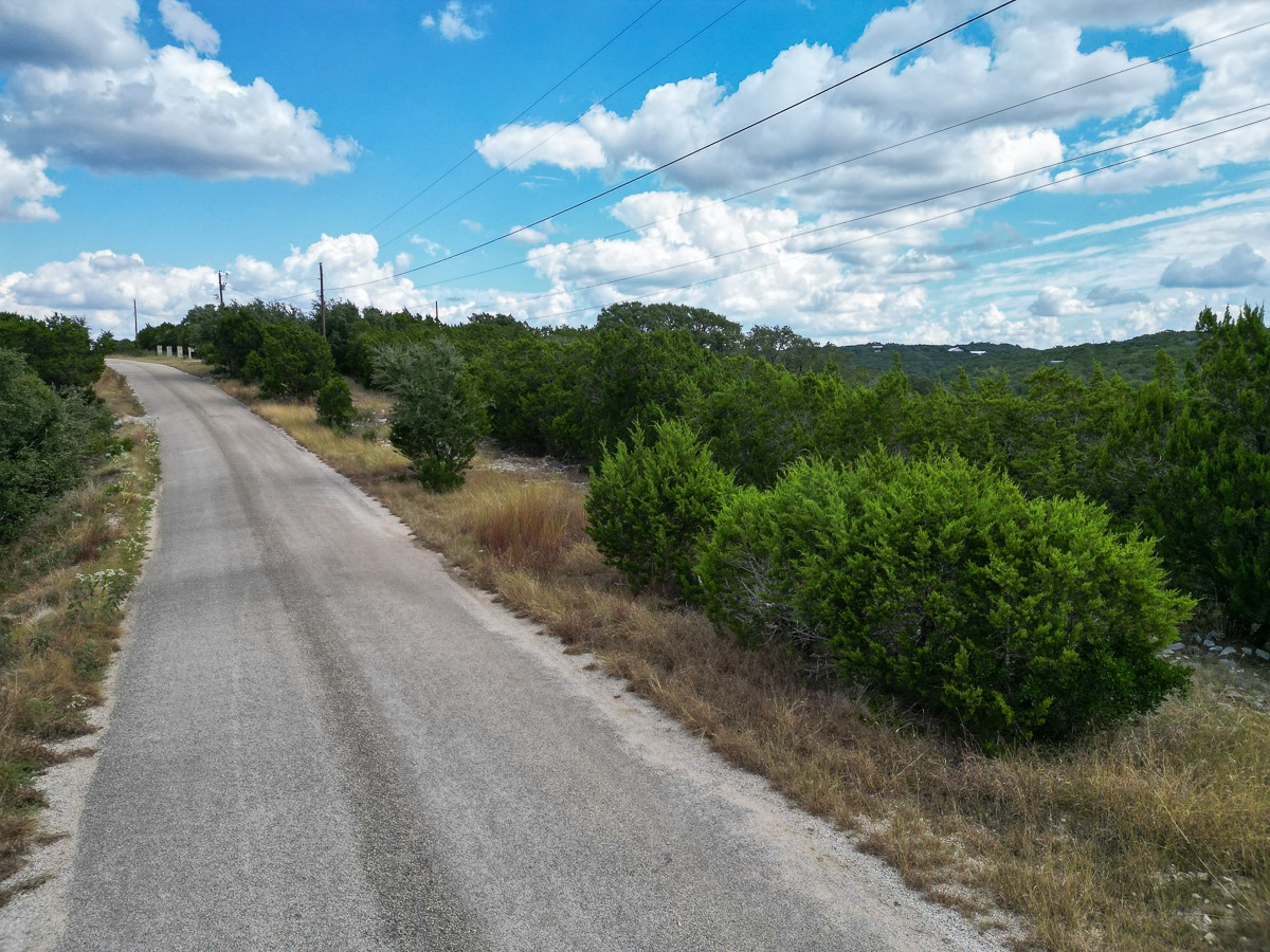 1 Timbercreek Road Pipe Creek, TX 78063 - Photo 17 of 24