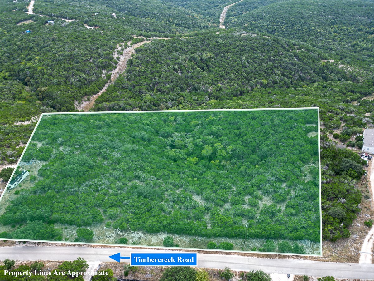 1 Timbercreek Road Pipe Creek, TX 78063 - Photo 2 of 24